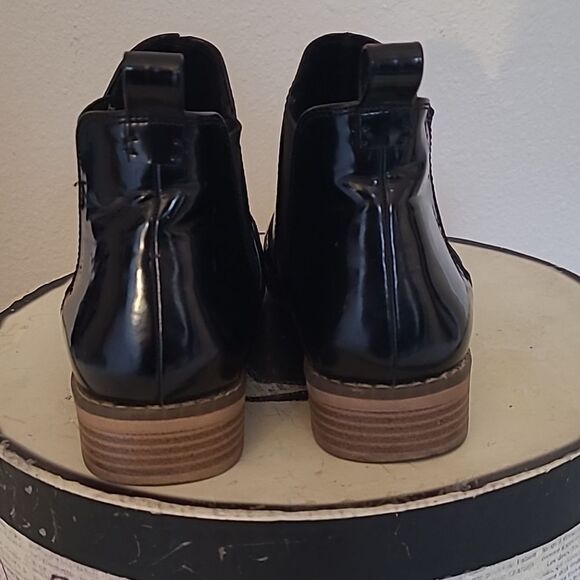 Rocket Dog Black Pantent Leather Slip On Boots - Picture 5 of 10